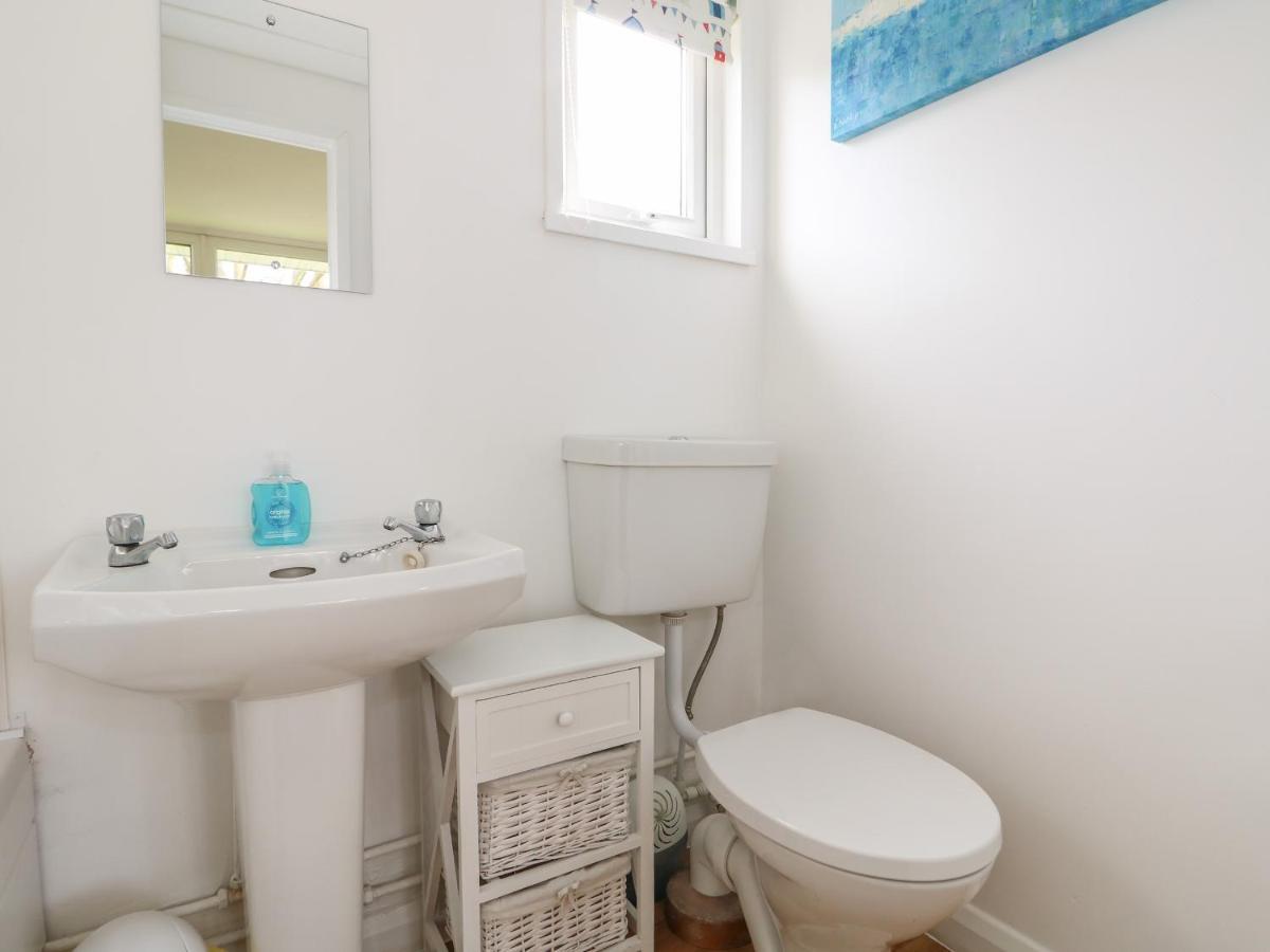 Pebbles Villa Кромър Екстериор снимка